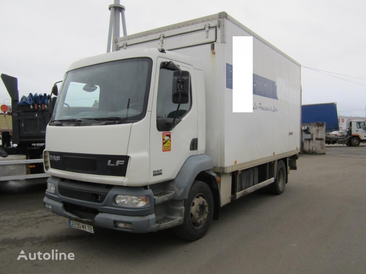 camion şasiu DAF LF 220