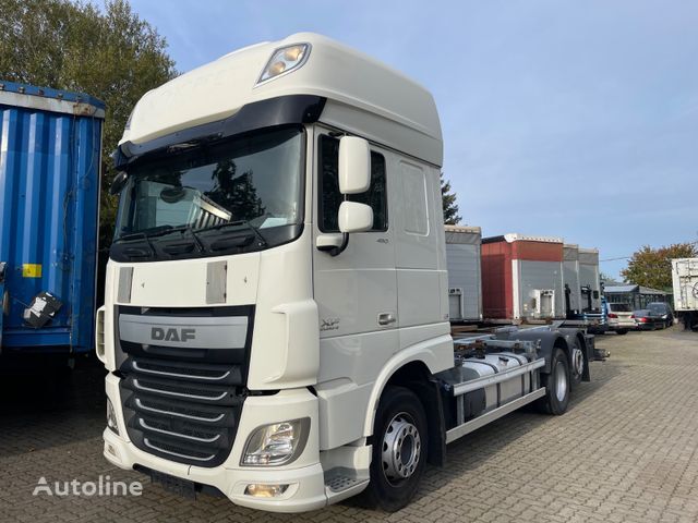 DAF XF 106.460 Super Space Cab chassis truck