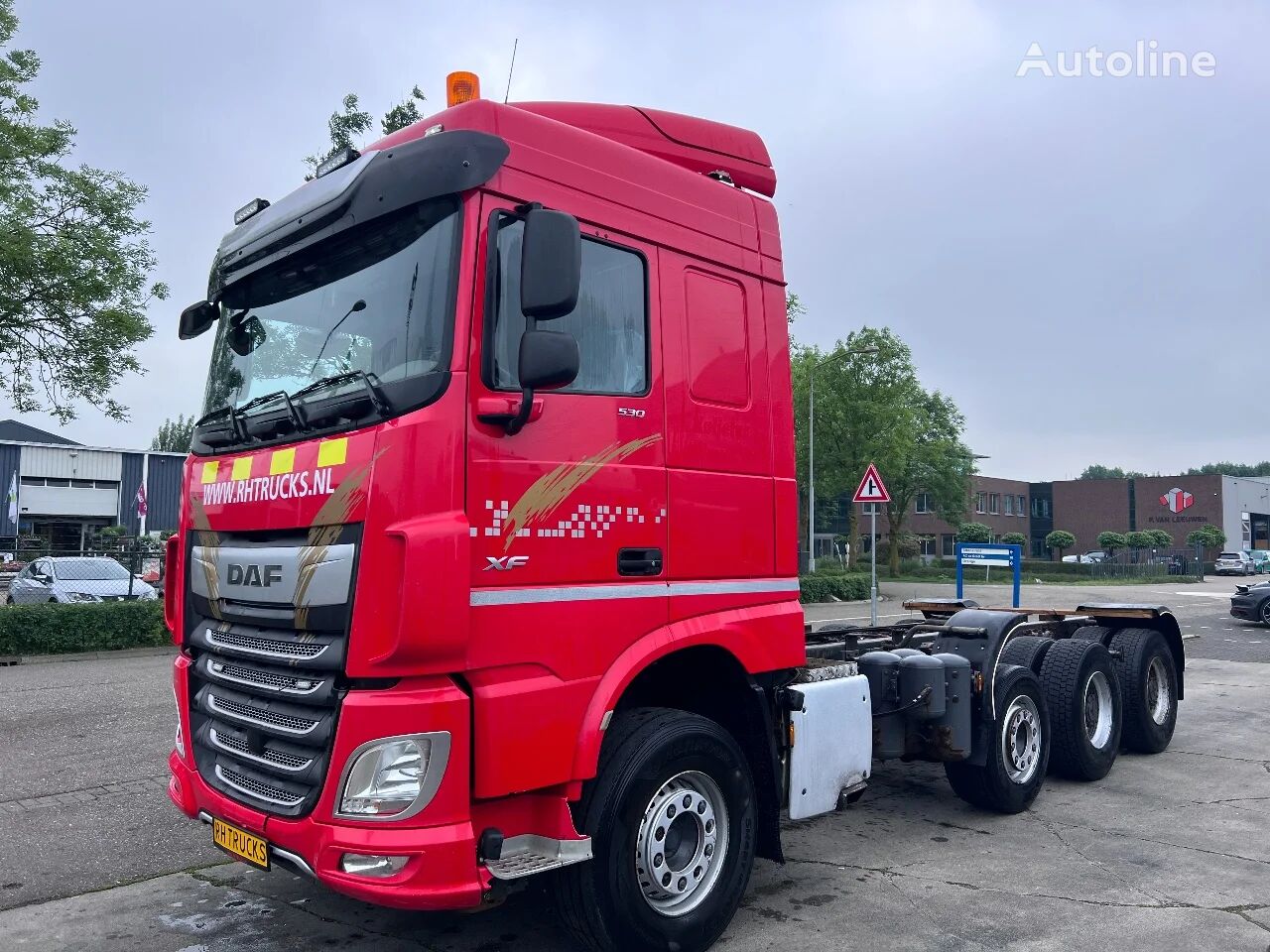 DAF XF 530 8X4 EURO 6 - FULL STEEL SUSP. - MANUAL GEAR - BIG AXLES + lastbil chassis