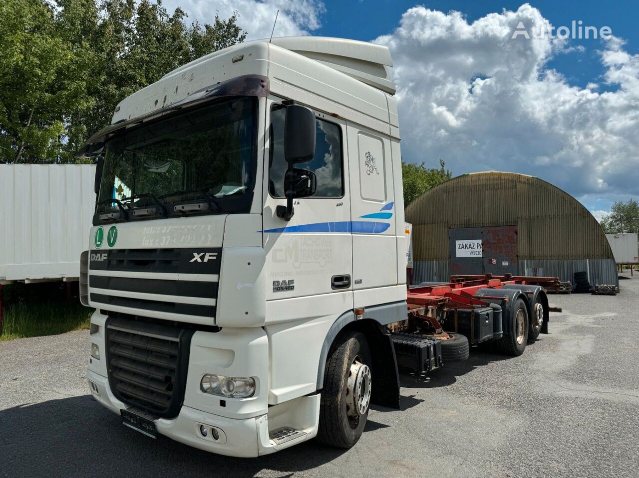 ciężarówka podwozie DAF XF105.460