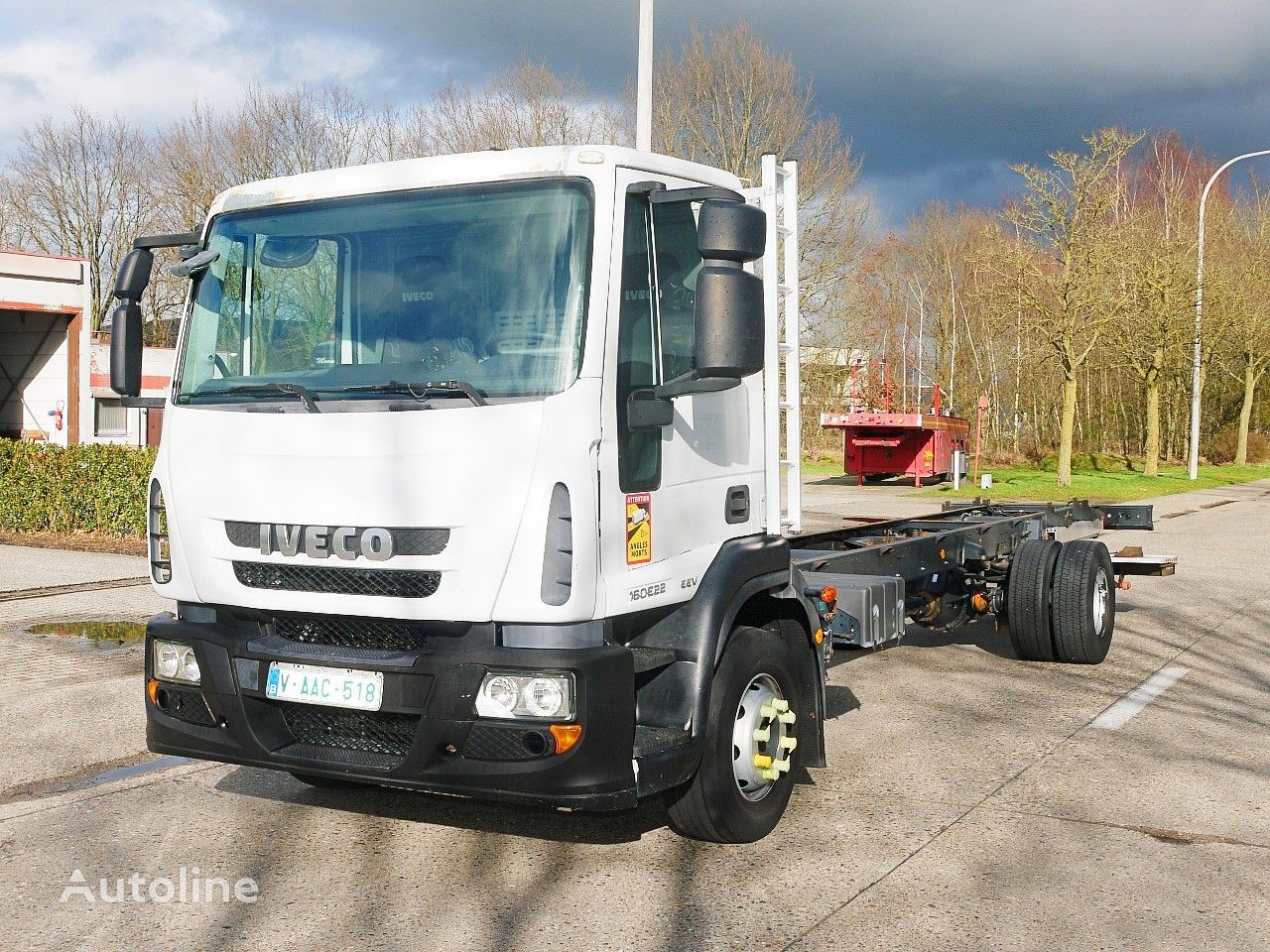 IVECO 160E22 chassis truck