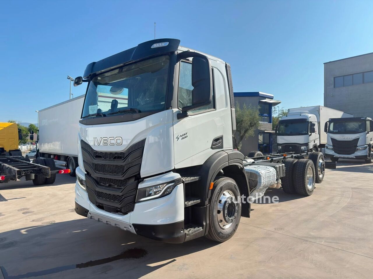 Камион шаси IVECO AD260S40 YPS S-Way - Autoline