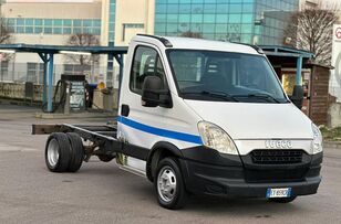 cami&atilde;o chassi IVECO Dailly 35c 11