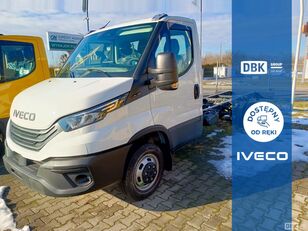 новый грузовик шасси IVECO Daily 50C18HZ