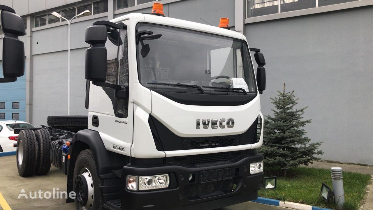 новый грузовик шасси IVECO EuroCargo 180