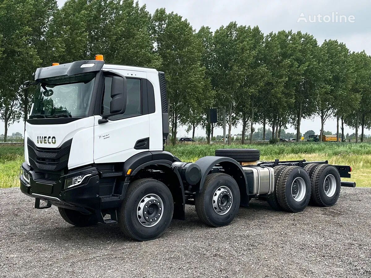 camion telaio IVECO T-Way AD410T43H AT Chassis Cabin (12 units) nuovo