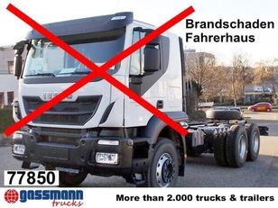 camion şasiu IVECO Trakker AD260T45 6x4, BRANDSCHADEN FAHRERHAUS! nou