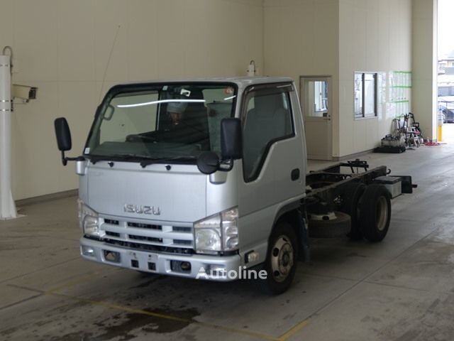 Isuzu ELF camión chasis - Autoline