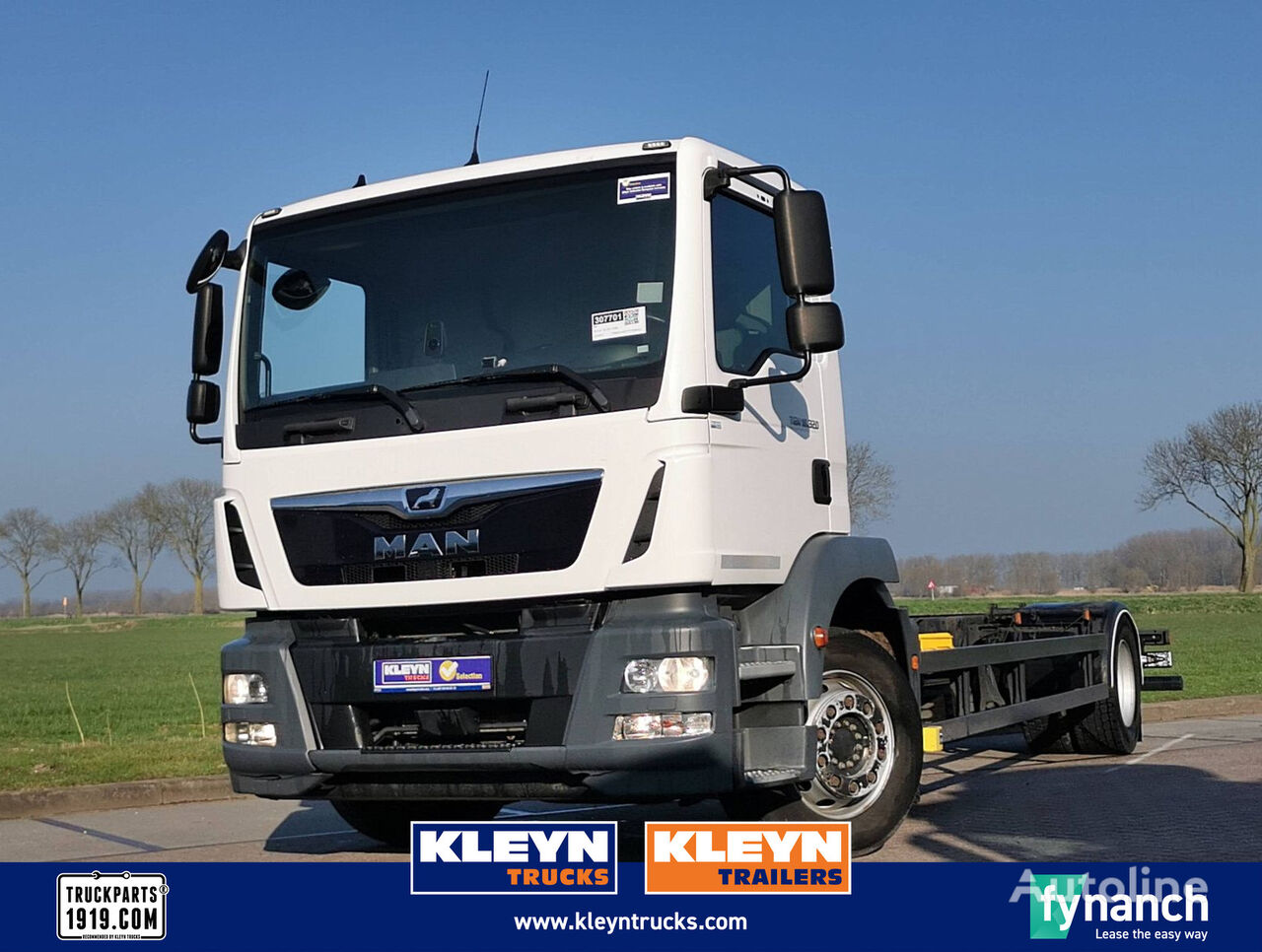 MAN 18.320 TGM bl airco wb 540 chassis truck