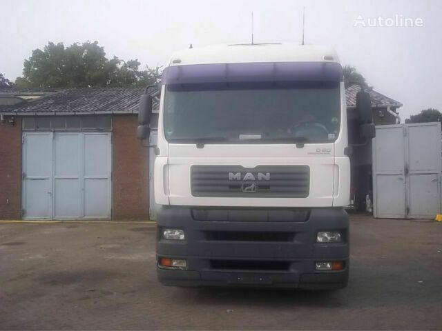 MAN 26.390  chassis truck