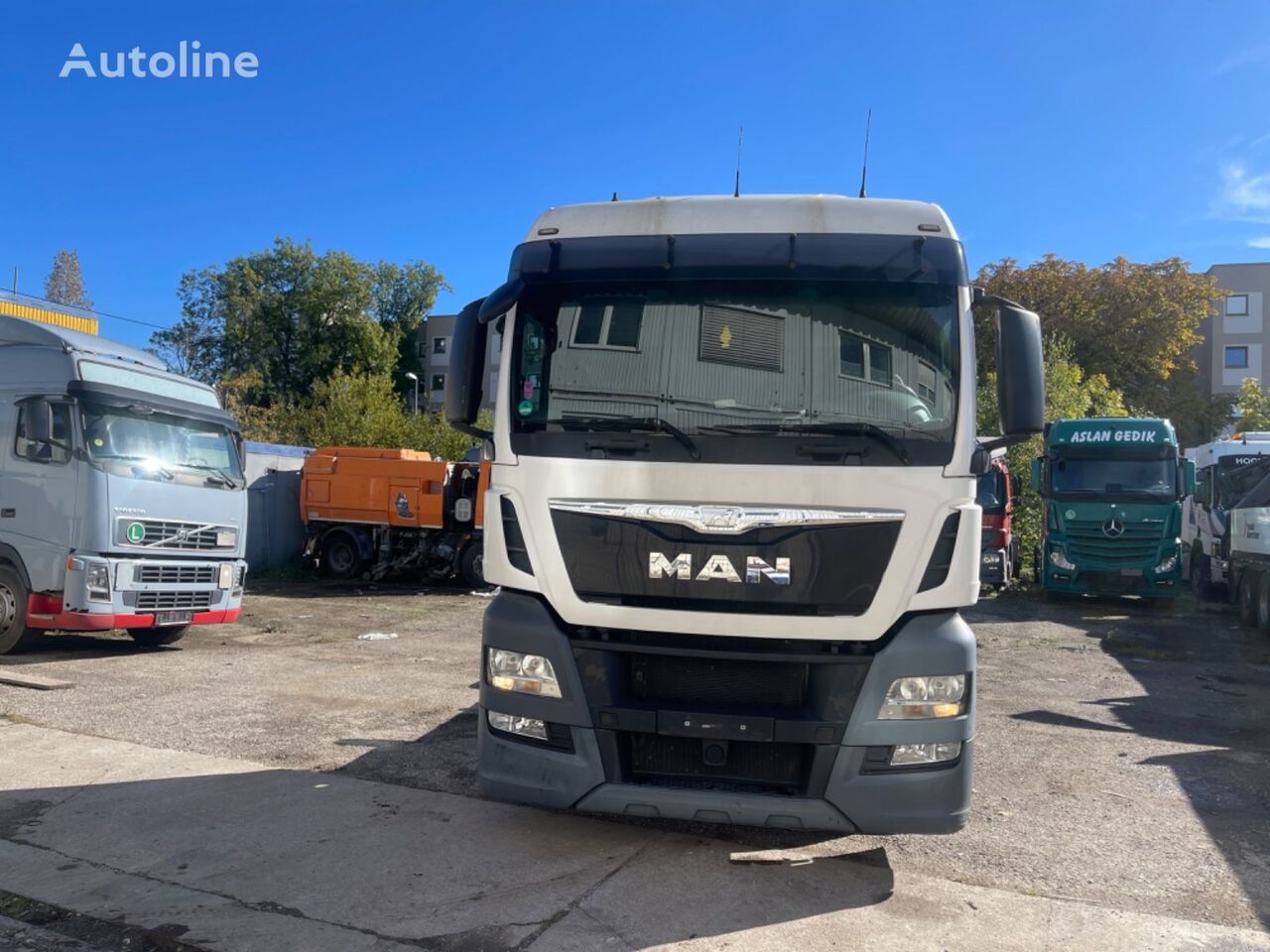 MAN 26 440 chassis truck