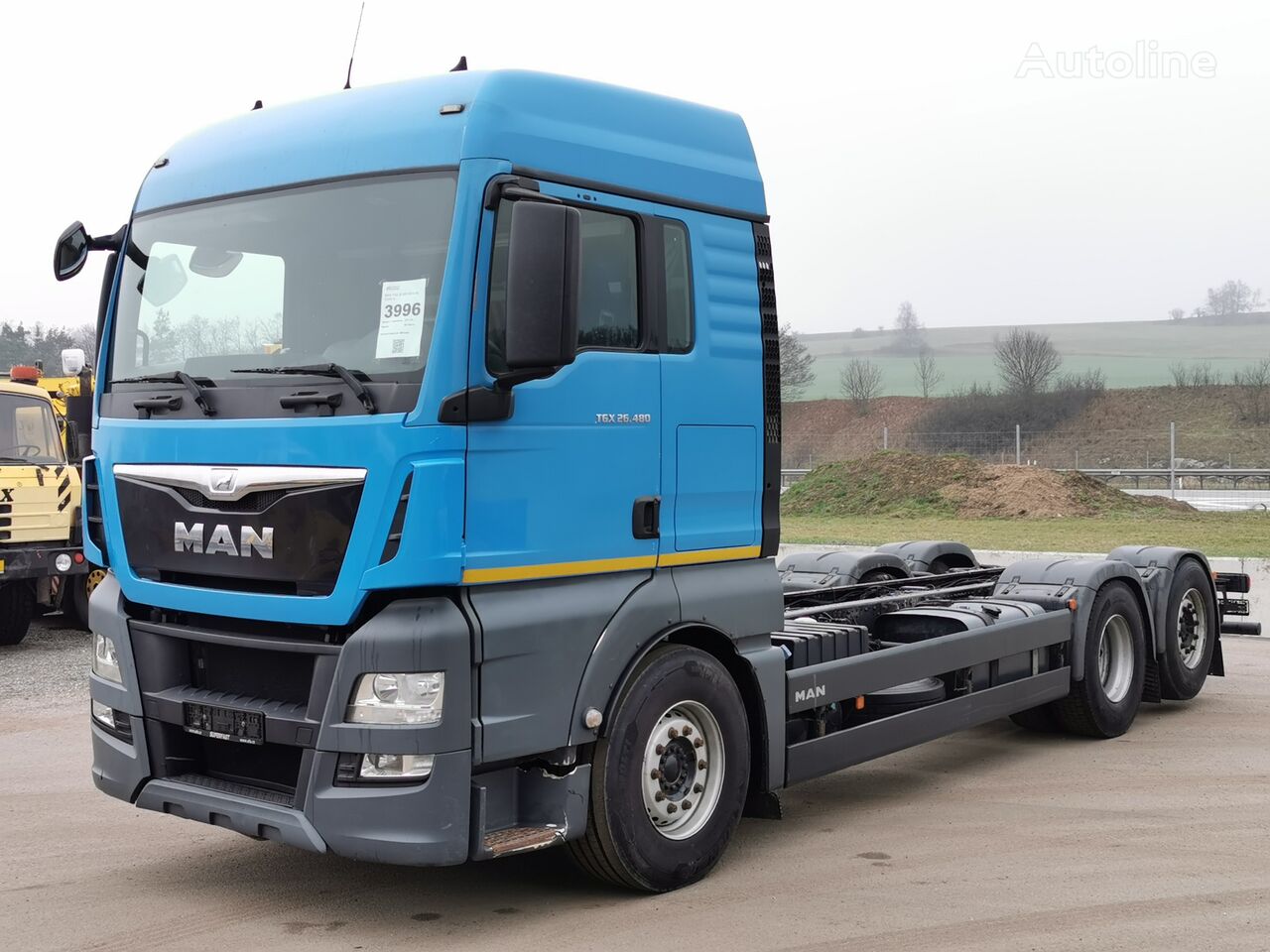 MAN 26.480  chassis truck