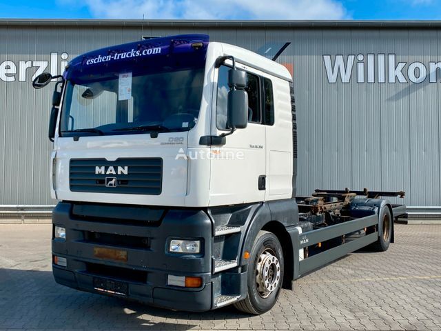 Camion châssis MAN TGA 18.350 LL Fahrschule*Driving school*5 Sitze à vendre | Autoline CD Camion châssis MAN TGA 18.350 LL Fahrschule*Driving school*5 Sitze - Autoline