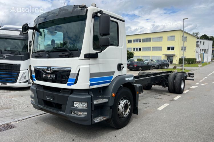 MAN TGM 18.340 4x2 chassis truck