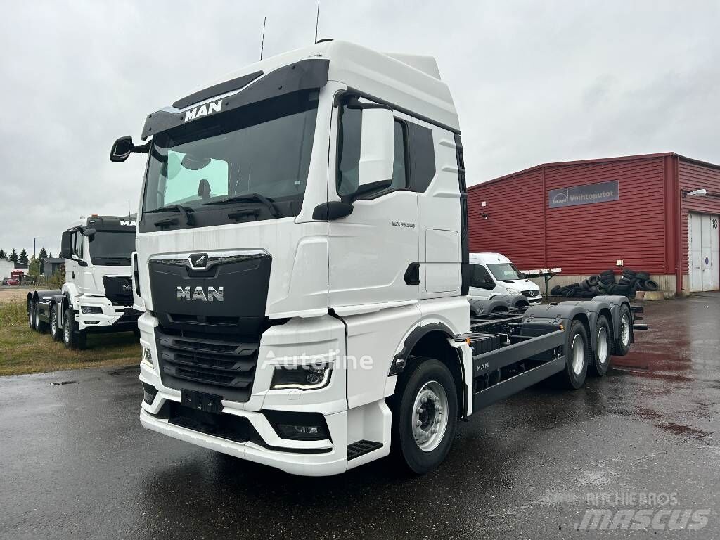 new MAN TGX 35.580 chassis truck