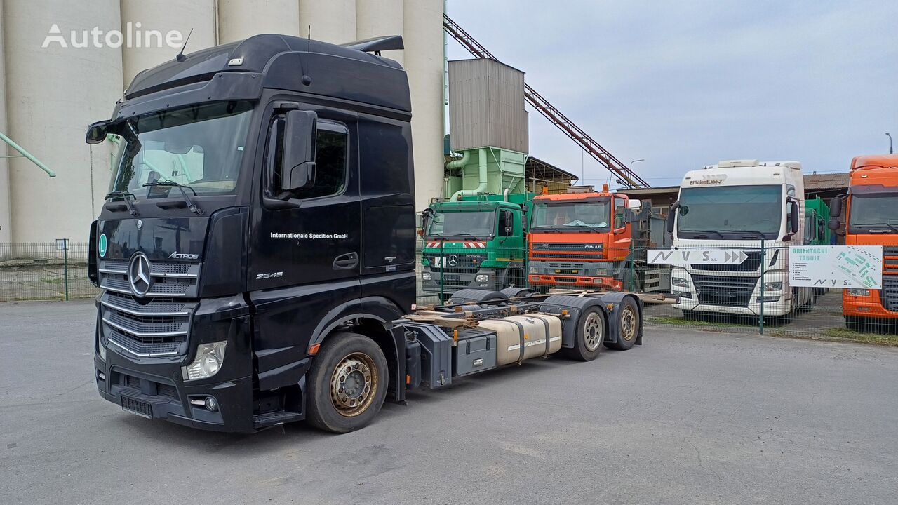 грузовик шасси Mercedes-Benz ACTROS 2545