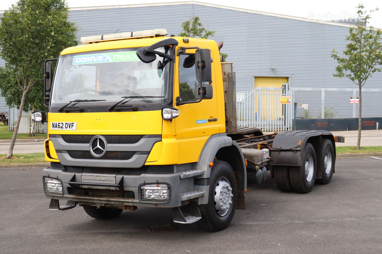 섀시 트럭 Mercedes-Benz AXOR 2629 6X4 CHASSIS CAB (2012)