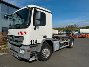 грузовик шасси Mercedes-Benz Actros 1832 MP 3