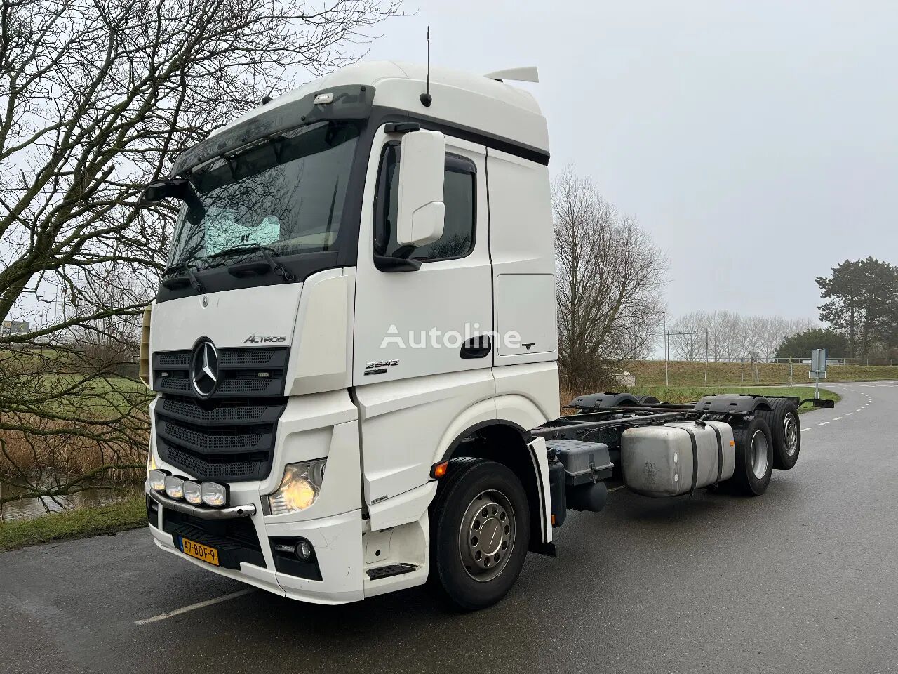 камион шаси Mercedes-Benz Actros 2542 / 6x2 / Steel/Air / Euro 6