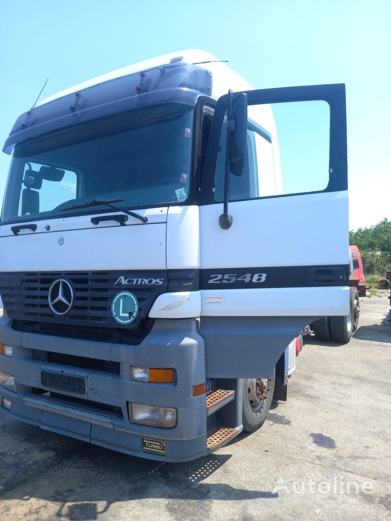 الشاسيه Mercedes-Benz Actros 2548