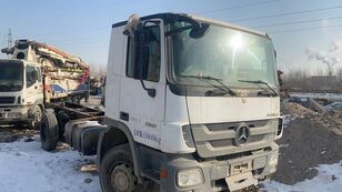 ciężarówka podwozie Mercedes-Benz Actros 3341