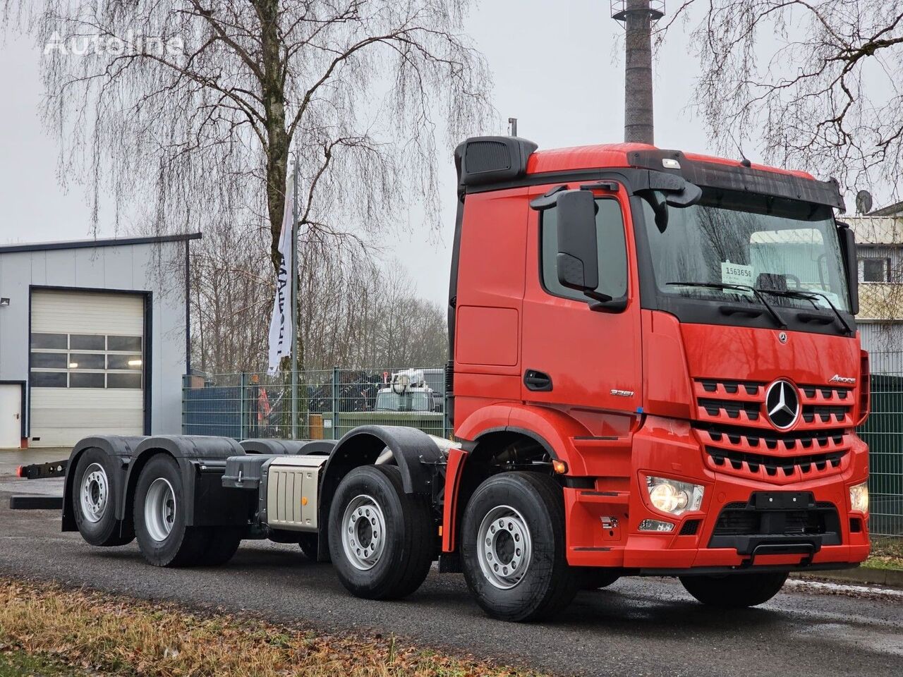 нова вантажівка шасі Mercedes-Benz Arocs 3251 Pritsche+HIAB 548 JIB Seil.*Retarder*