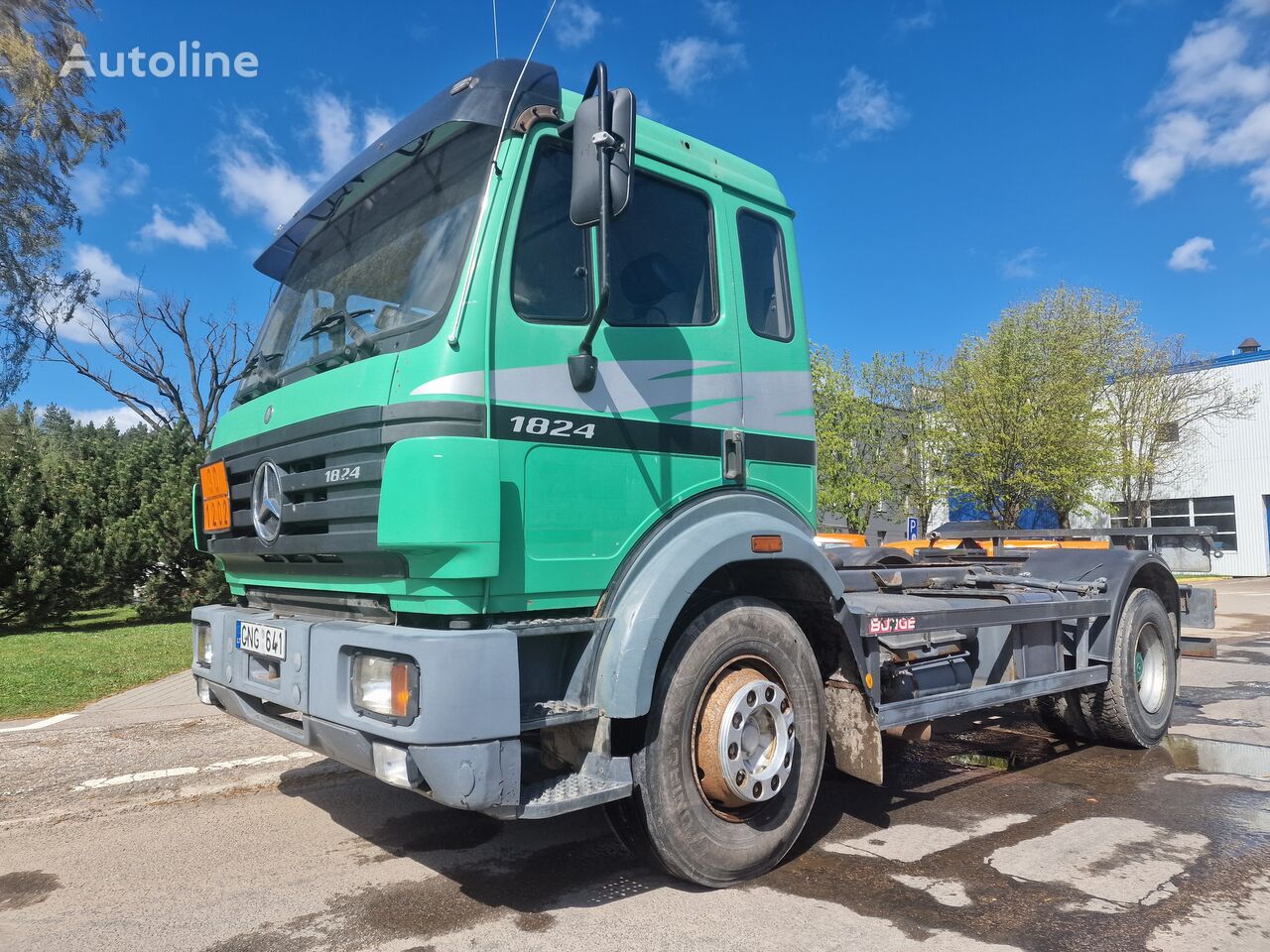 Mercedes-Benz SK 1824 camión chasis