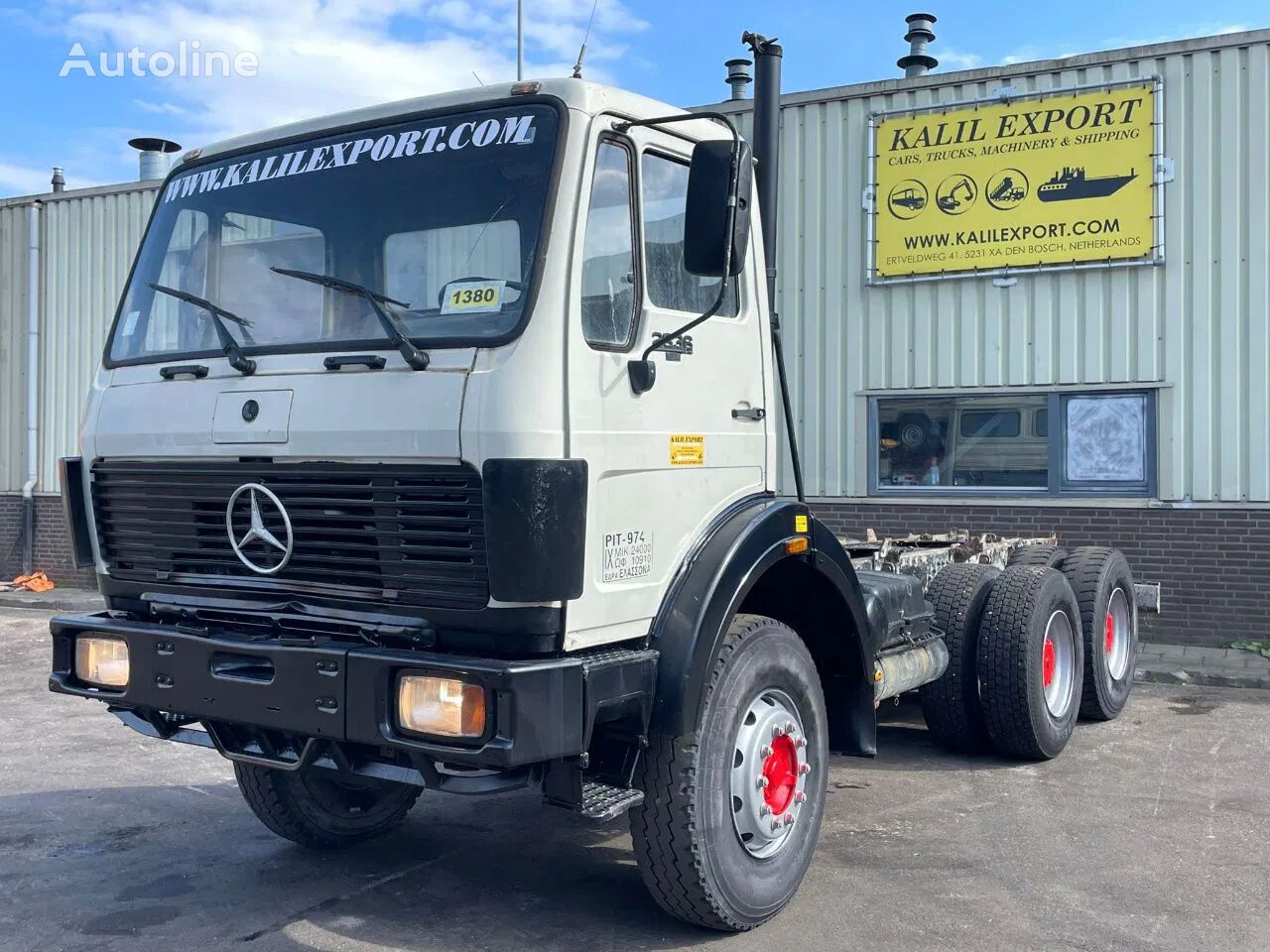 섀시 트럭 Mercedes-Benz SK 2636 Chassis 6x4 V10 ZF 13Ton Axle Good Condition