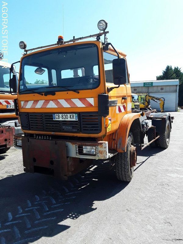 вантажівка шасі Renault M180