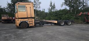 شاسيه شاحنة Renault Magnum 480