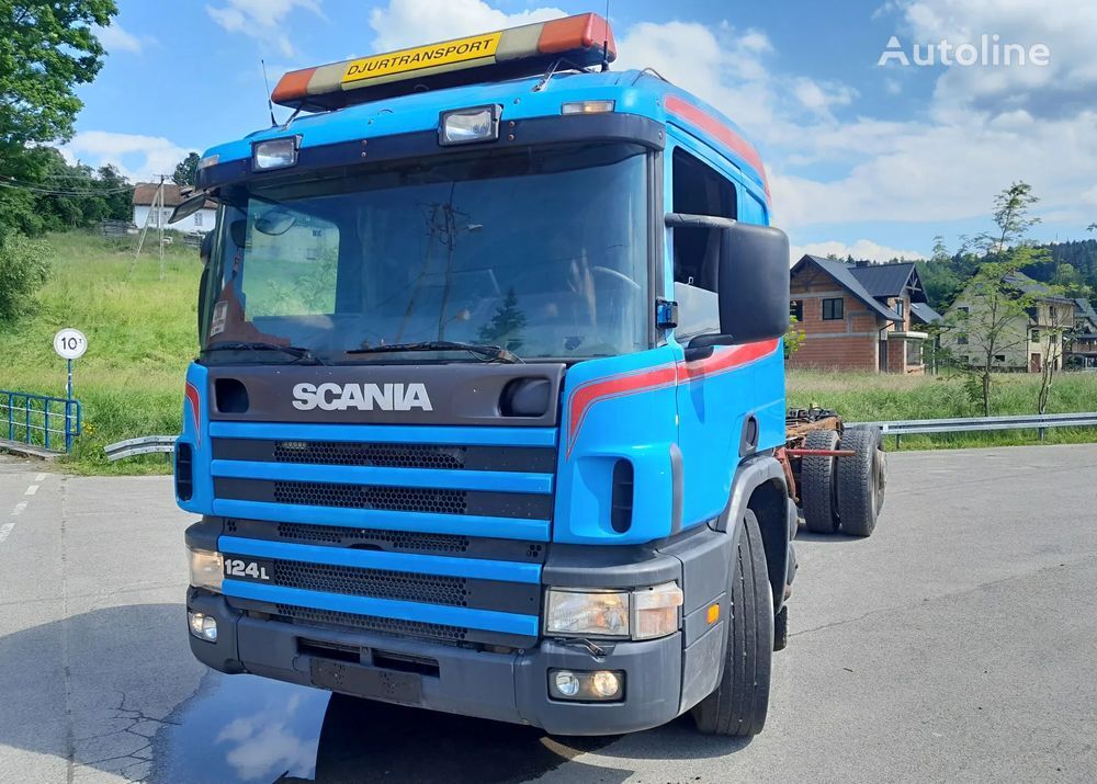 nákladné auto podvozok Scania 124L 420