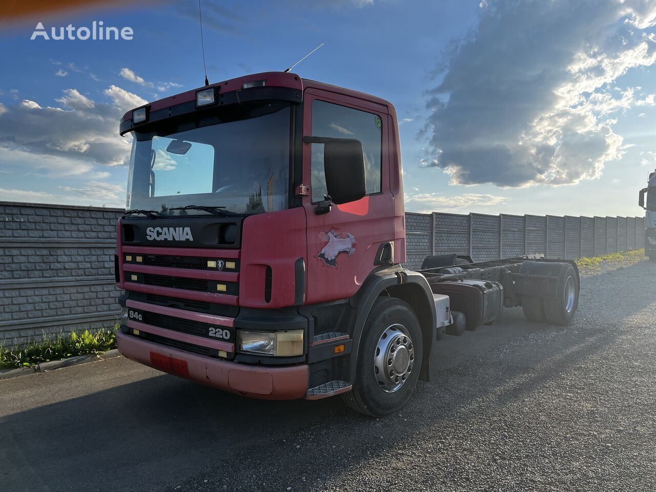 Scania 94G 220 chassis truck