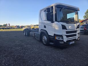 Scania P410 camión chasis