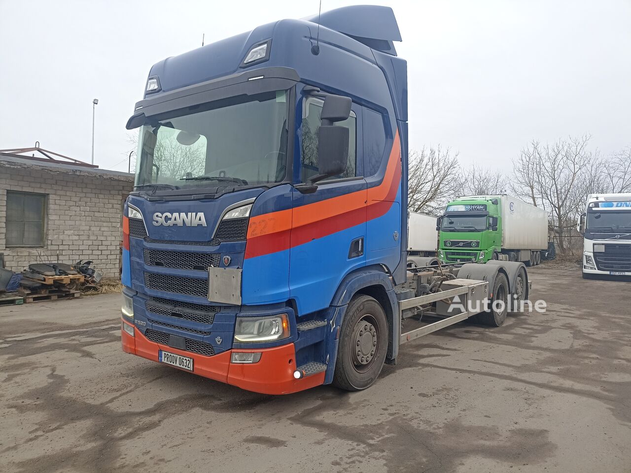 грузовик шасси Scania R520