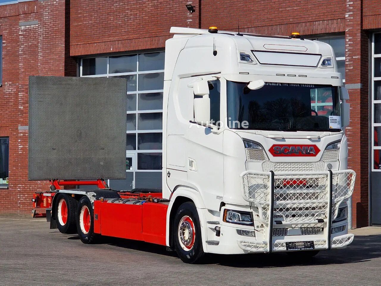 Camion châssis Scania S580 V8 NGS Highline 6x2 - BDF - Retarder - Full air - Custom in - Autoline