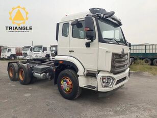 Sinotruk Howo 6&times;4 371hp chassis truck