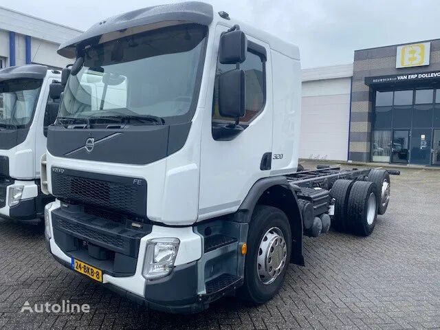 Volvo FE 320 chassis cabine, 6 x 2 stuuras, geschikt voor 6 mtr opbouw chassis truck