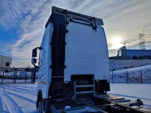 Tovornjak šasija Volvo FH 460/ LOW DECK / PRZYCZEPA WECON / TANDEM BDF / MEGA naprodaj + prikolica šasija - Slika 32 | Autoline SI Tovornjak šasija Volvo FH 460/ LOW DECK / PRZYCZEPA WECON / TANDEM BDF / MEGA + prikolica šasija | Slika 32 - Autoline