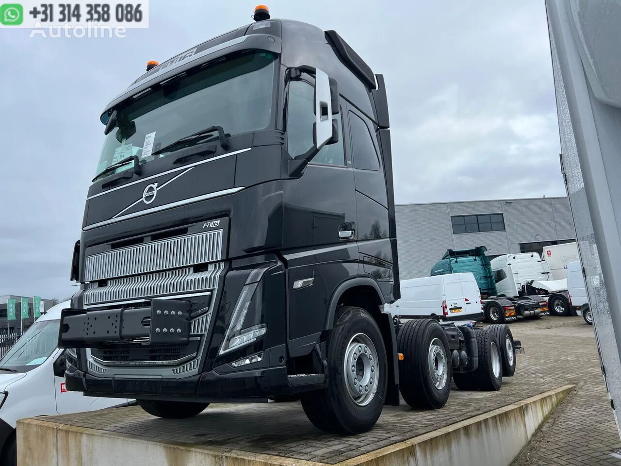 Volvo FH16 550 8X2V Naloopas gestuurd chassi lastbil