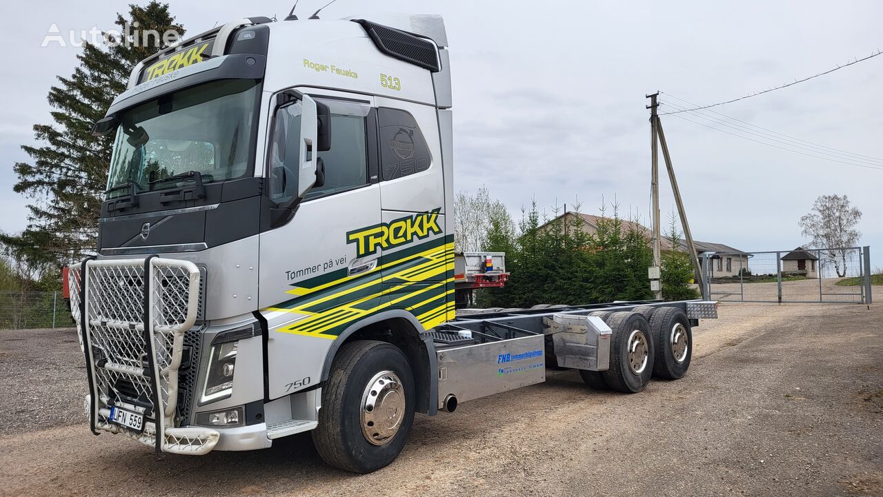 truk sasis Volvo FH16 750