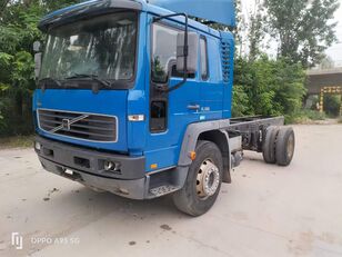 تریلی Volvo FL 260