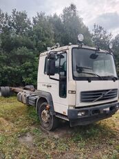 Volvo FL 6L  camión chasis