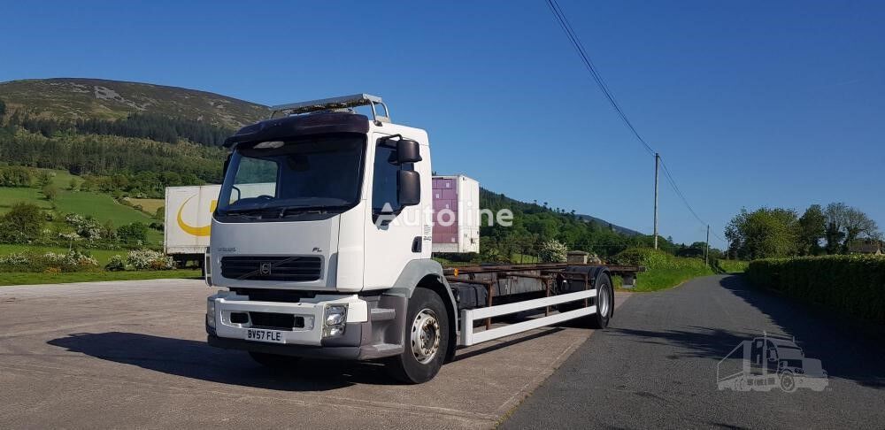 camion şasiu Volvo FL240