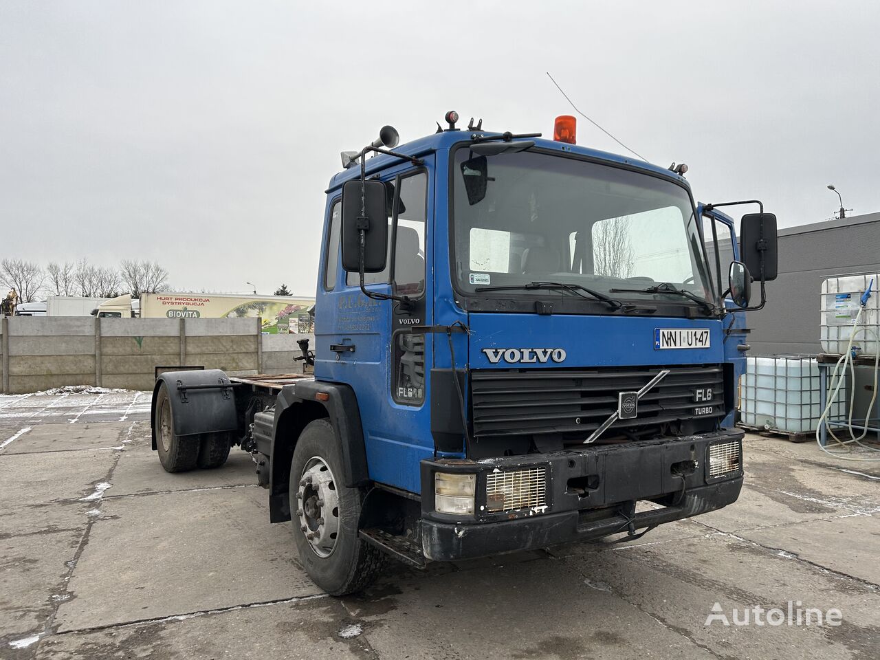 camião chassi Volvo FL618