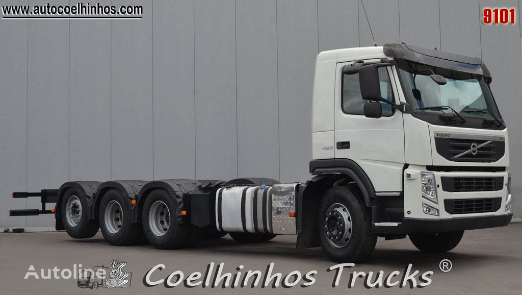 Volvo FM 420  8x4 camión chasis