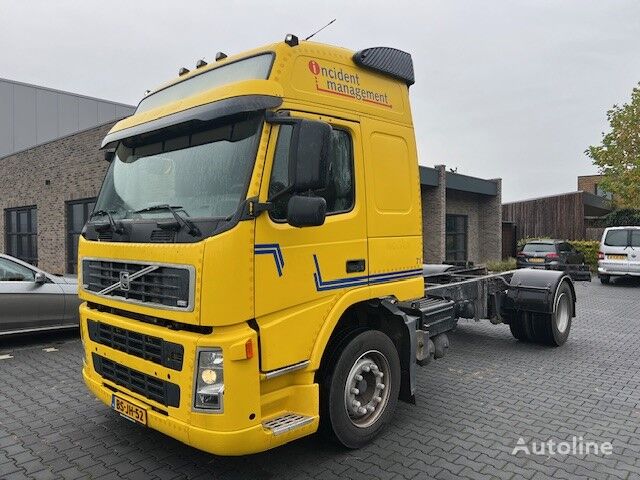 грузовик шасси Volvo FM300