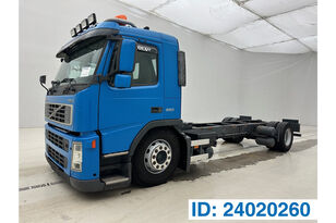 camião chassi Volvo FM9.260