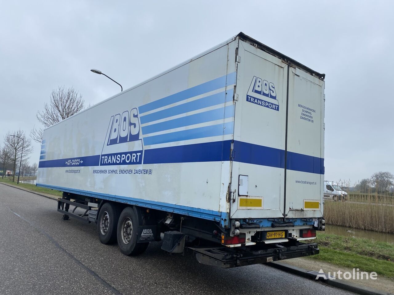 Kögel SPKH 18 closed box semi-trailer