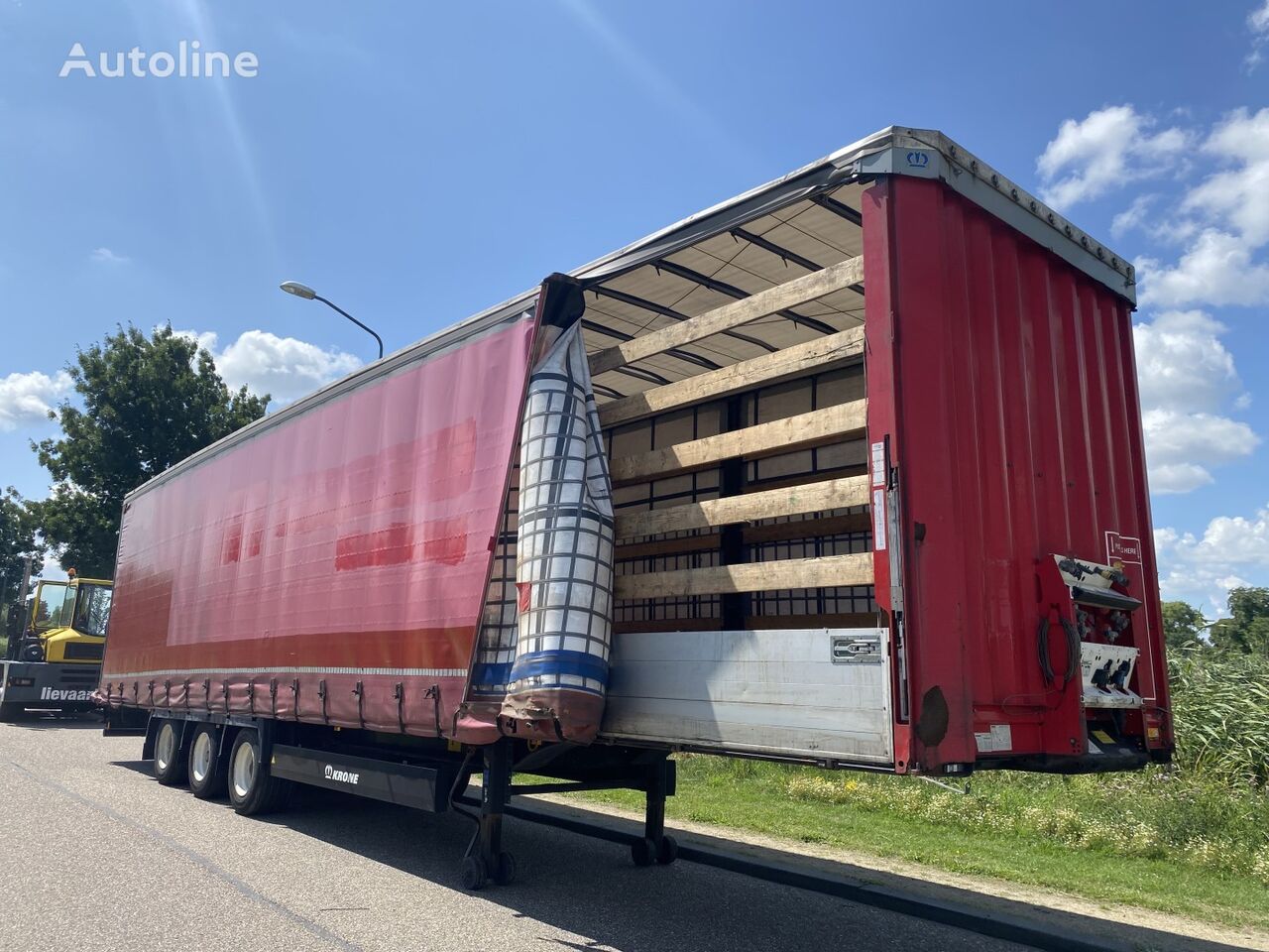 Krone N/A closed box semi-trailer