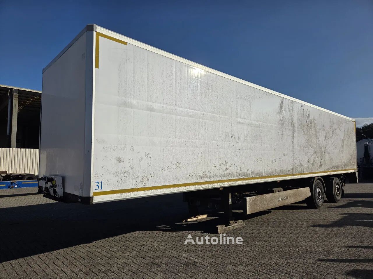 Krone SZ semirremolque furgón siniestrado - Autoline